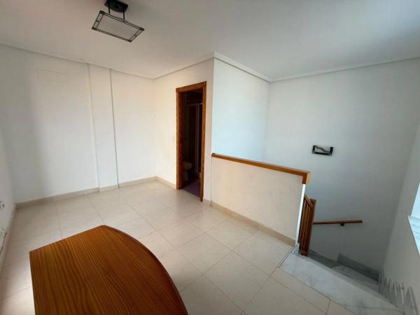 Piso en calle Pino de Canadá