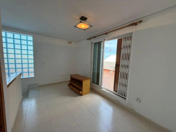 Piso en calle Pino de Canadá