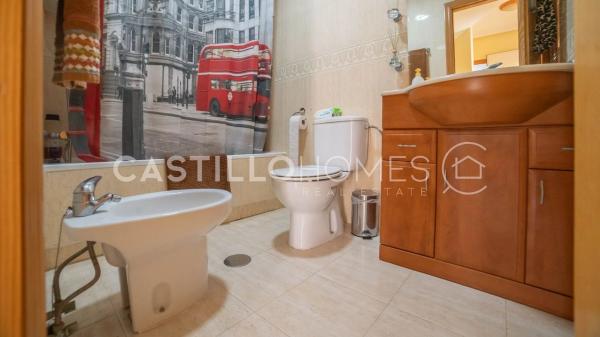 Chalet pareado en calle Abeto, 9