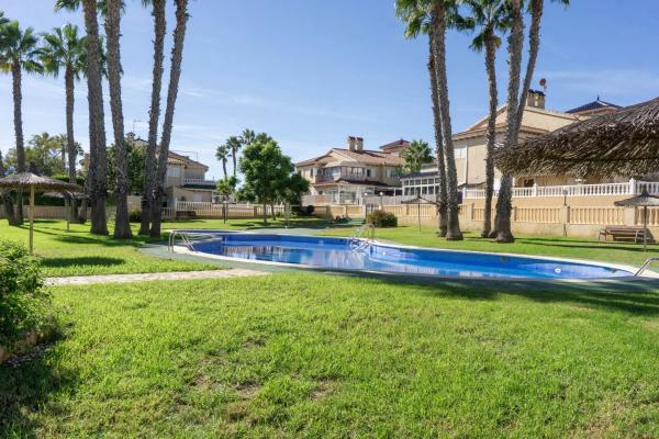 Piso en Polígono R-2 los Pinos