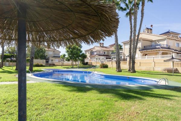 Piso en Polígono R-2 los Pinos