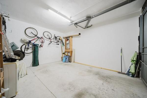 Piso en calle Pino Piñonero, 101