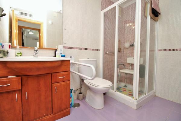 Piso en calle Pino Piñonero, 17