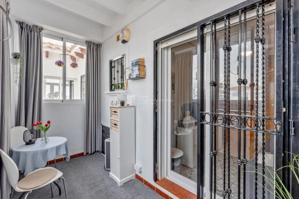 Chalet pareado en calle Almorávides