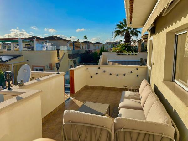 Chalet adosado en avenida de California, 5