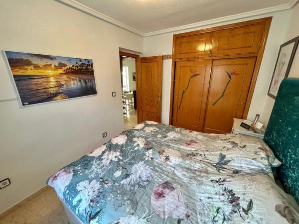 Chalet adosado en avenida de California, 5