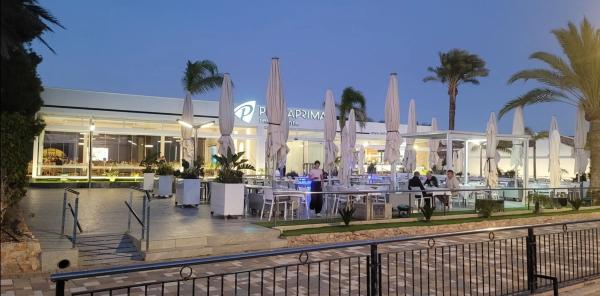 Chalet pareado en calle Pino Piñonero, 6