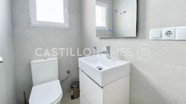 Chalet adosado en avenida de California, 19