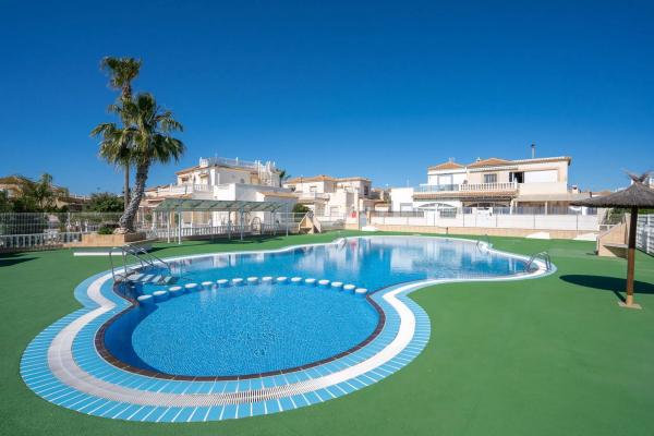 Chalet adosado en avenida de California