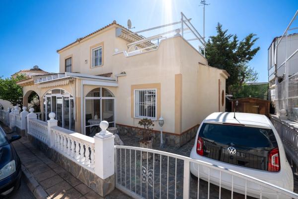 Chalet adosado en avenida de California