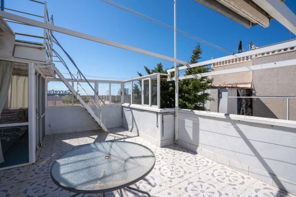 Chalet adosado en avenida de California