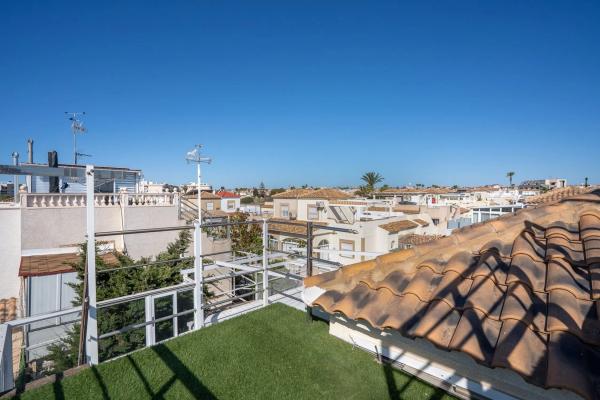 Chalet adosado en avenida de California