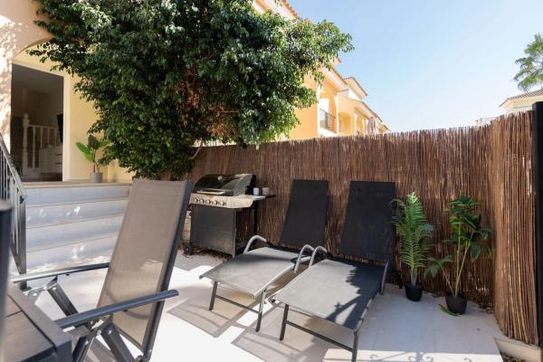 Chalet adosado en calle Limón