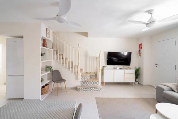 Chalet adosado en calle Limón