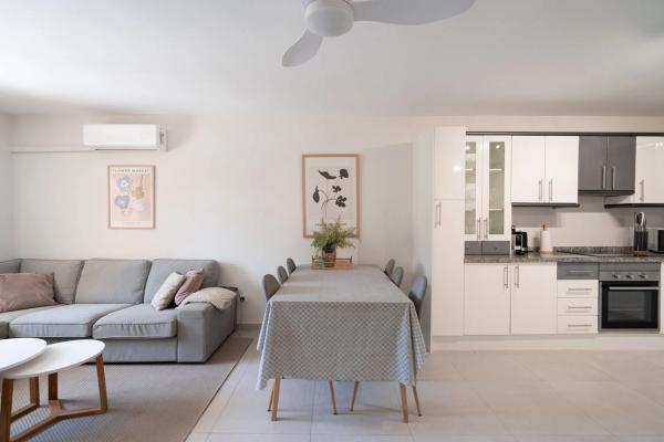 Chalet adosado en calle Limón