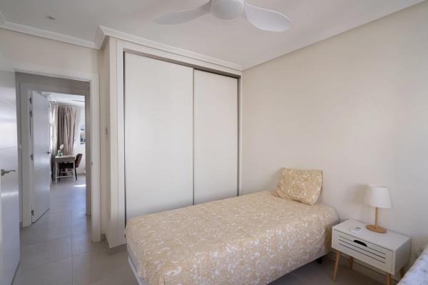 Chalet adosado en calle Limón