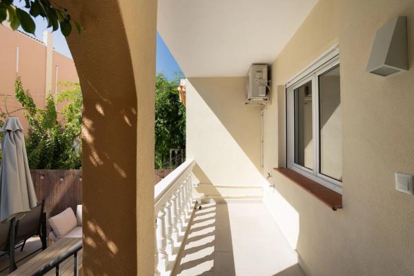 Chalet adosado en calle Limón