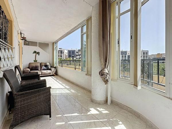 Piso en calle Navel, 154