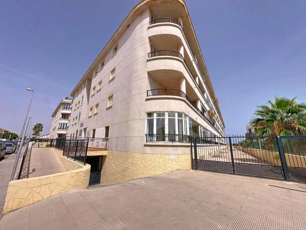 Piso en calle Navel, 154