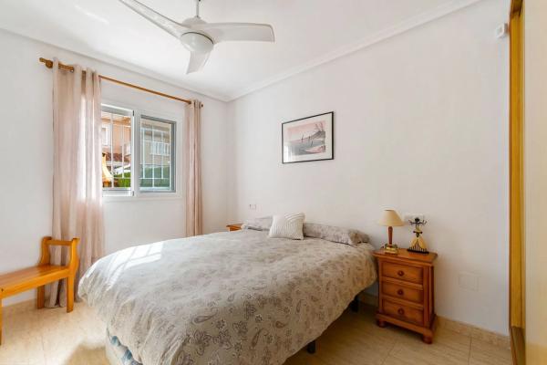 Piso en calle Pino de Canadá, 5