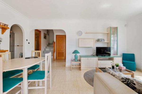 Chalet adosado en calle Abeto, 116 -110