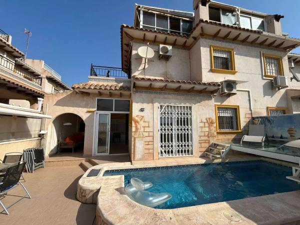 Dúplex en Barrio Zeniamar-Horizonte-La Campana