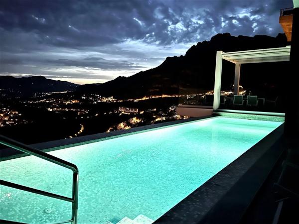 Casa independiente en calle Gales, 137