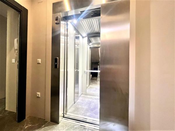 Casa independiente en calle Gales, 137