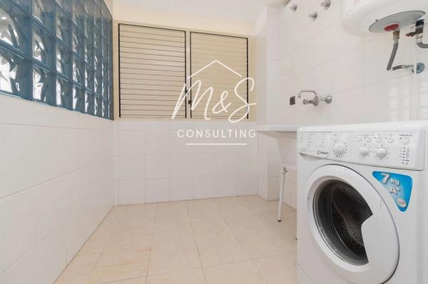 Piso en Distrito Zona De Mascarat