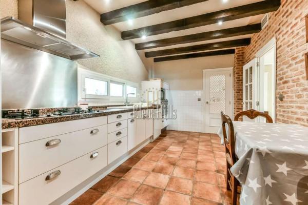 Piso en calle Holanda