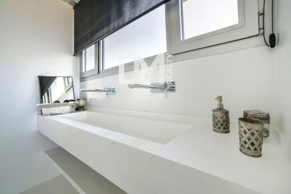 Chalet adosado en avenida Principal