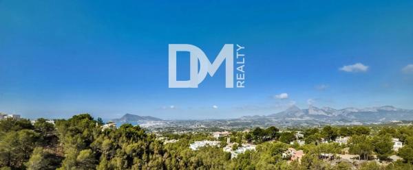 Chalet adosado en avenida Principal