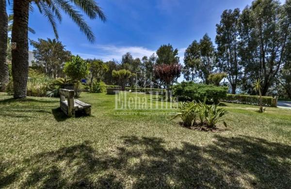 Chalet pareado en calle Amberes