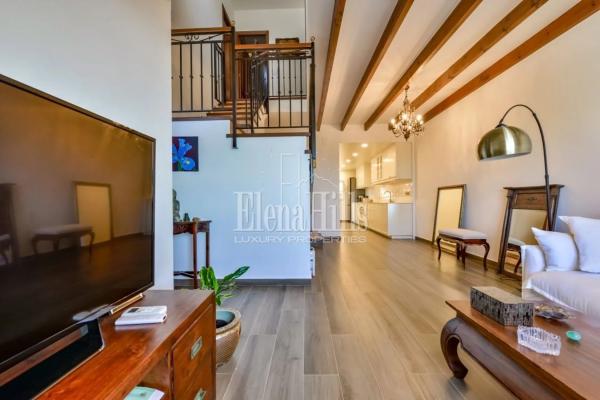 Chalet pareado en calle Amberes