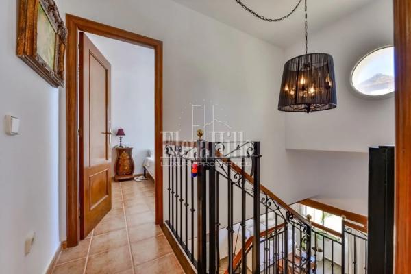 Chalet pareado en calle Amberes