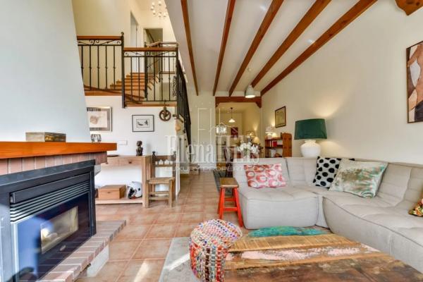 Chalet pareado en calle Copenhague, 1