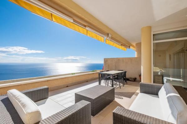 Ático en calle Holanda