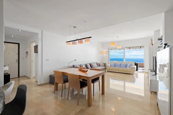 Ático en calle Holanda