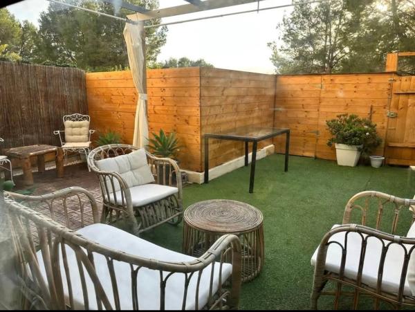 Chalet adosado en calle el Forat, 23