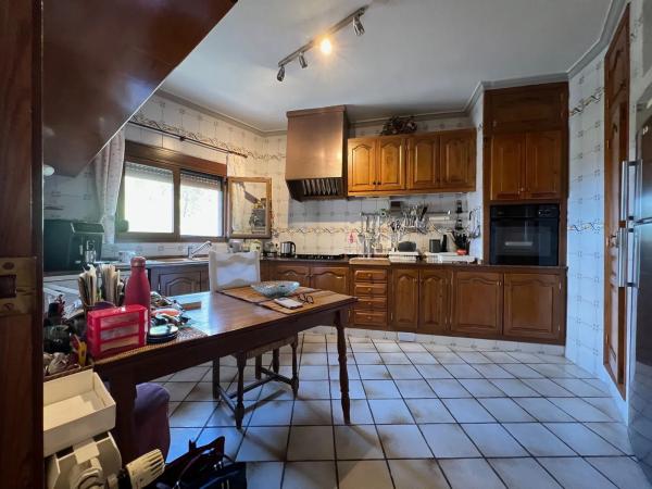 Casa independiente en calle la Camelia