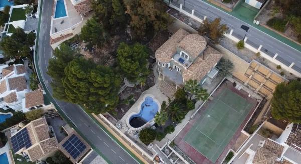 Casa independiente en Av Europa-a.H., 79