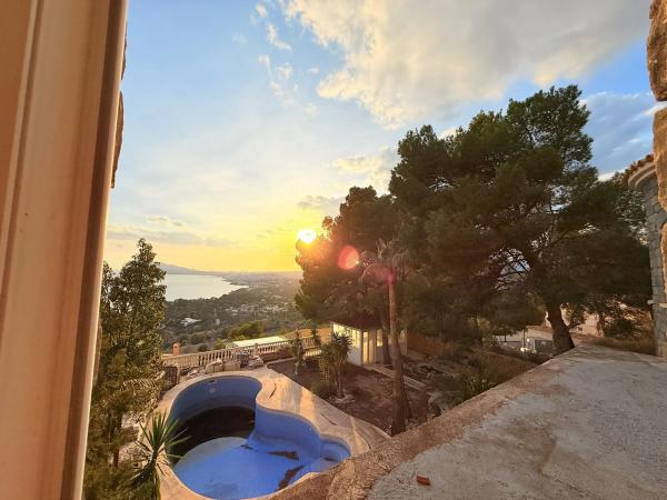 Casa independiente en Av Europa-a.H., 79