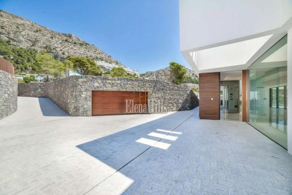 Casa independiente en calle Suecia