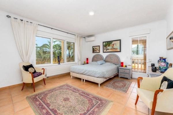 Chalet en Partida el Planet