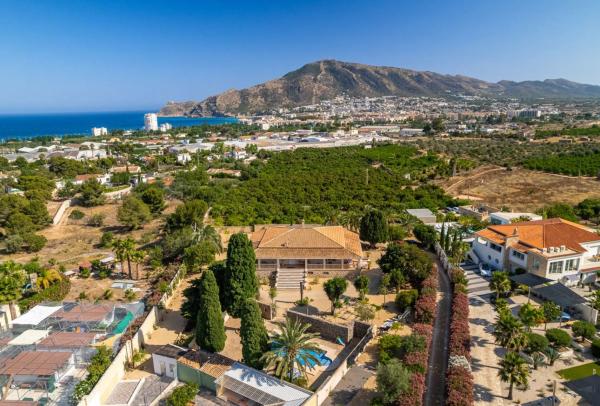 Chalet en Partida el Planet