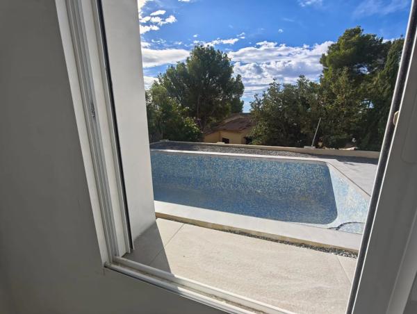 Casa independiente en calle Ibañez