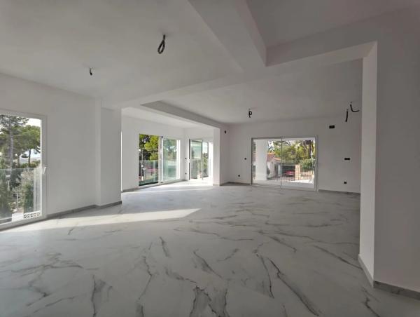 Casa independiente en calle Ibañez