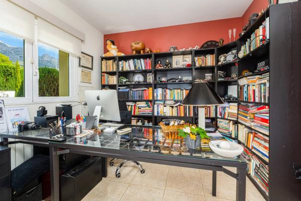 Casa independiente en calle Xop