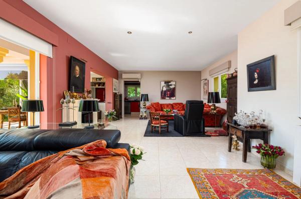 Casa independiente en calle Xop