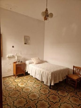 Chalet pareado en plaza de l'Església